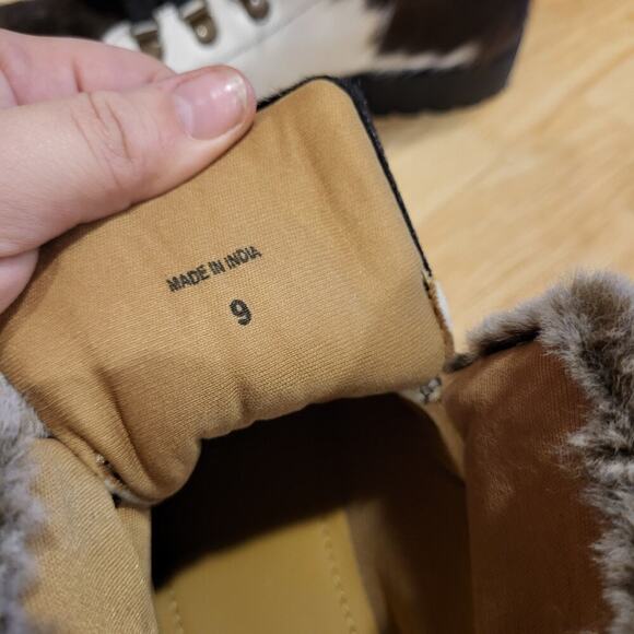 Myra Beaver Boots Hairon Cowhide Leather Fur Cuff Lace Up Rugged Sole 9 - Picture 7 of 13